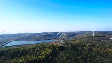 4K航拍新能源风能风力发电风轮机视频的预览图
